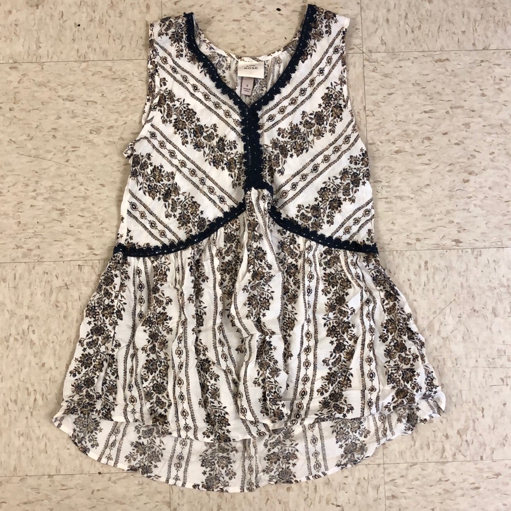 Knox Rose top- size s